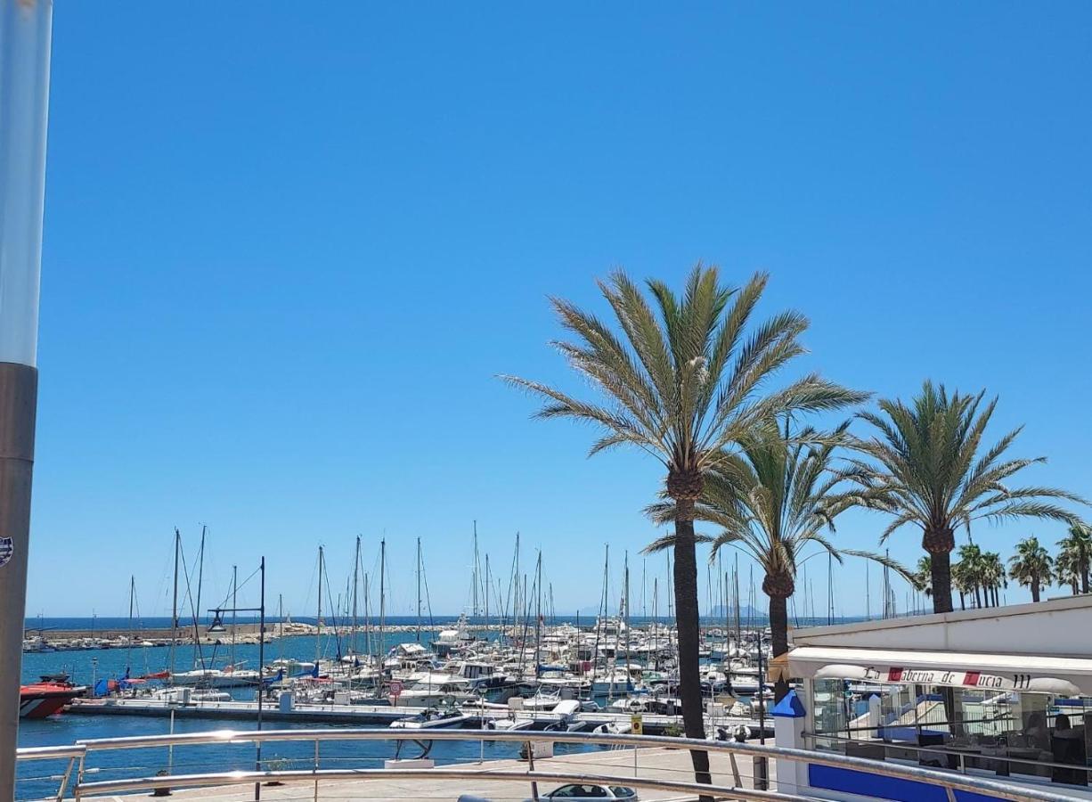 Apartamento A 150 Metros De La Playa Y Del Puerto Deportivo Estepona Exterior foto